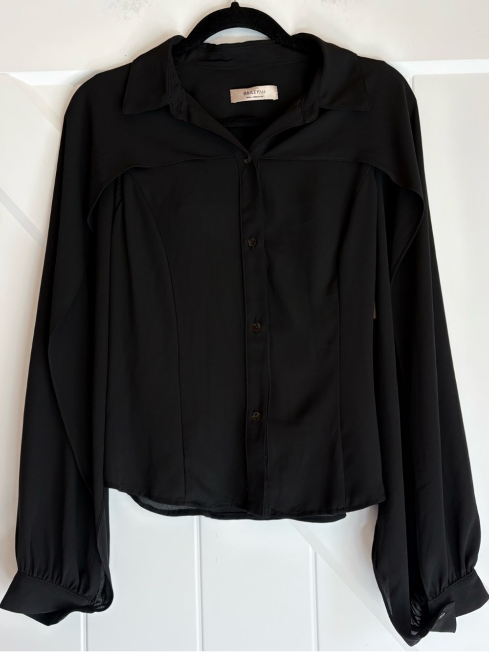 NWT Black Cape Sleeve Blouse Open Back Draped Button Front Top Small Bailey 44